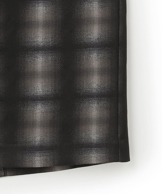 ICB 【洗える】シャイニーオンブレーチェック ストレートスカート ブラック系