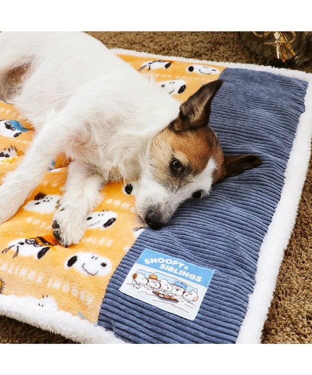 PET PARADISE スヌーピー 遠赤外線 ボアマット 《ブラザー柄 》四角型  (80×60cm) ブラザー柄