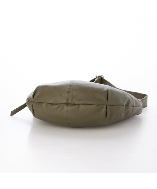 UNBILLION アトランタ ATLANTA / やぎ革軽量ハーフムーンショルダー カーキ