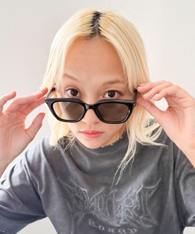 WEGO 【ユニセックス着用ITEM】カラーレンズウェリントン ブラックその他