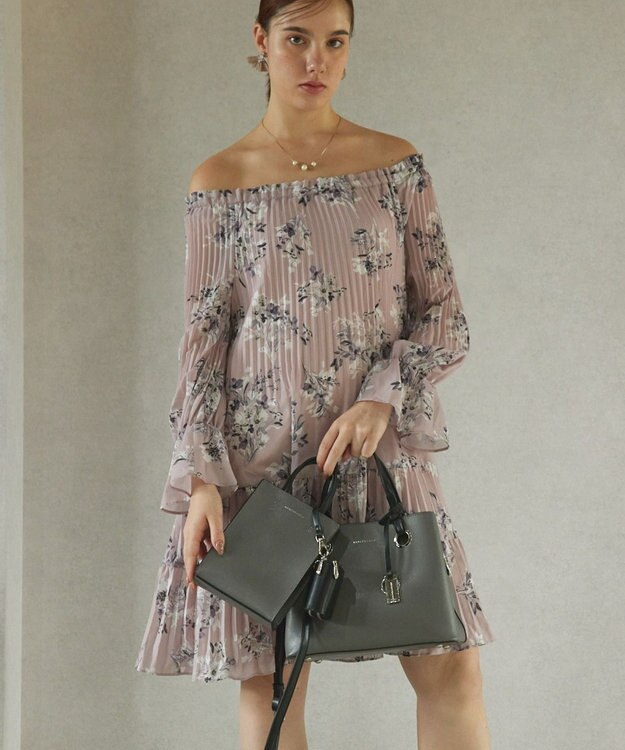 style code 【MERCURYDUO/マーキュリーデュオ】限定3点セット　①キーリング付両アオリハンドバッグ、②縦長ショルダーバッグパスポート入れ、③Wファスナースマートキーケース グレー