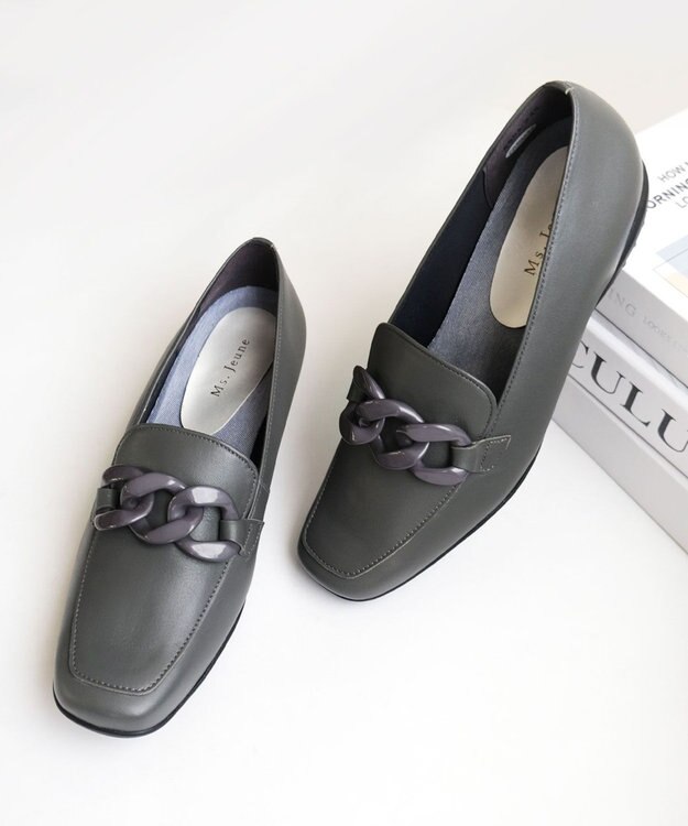 Pointer 【石岡真実さん着用】日本製 本革超軽量チェーンモチーフローファー グレー