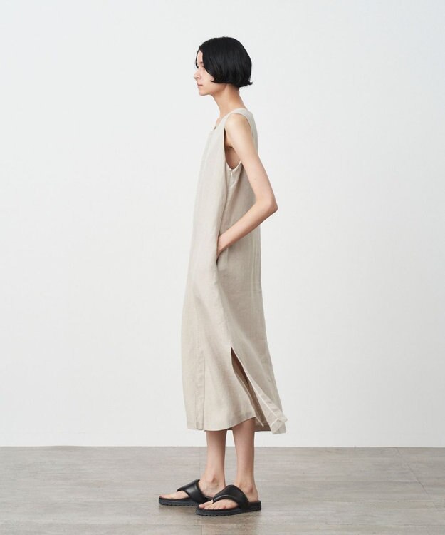 ATON LINEN OXFORD | ノースリーブドレス BEIGE