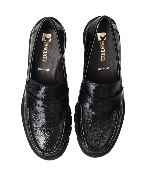 INTER-CHAUSSURES 【PASCUCCI】エクストラライトソールローファー ブラックエナメル