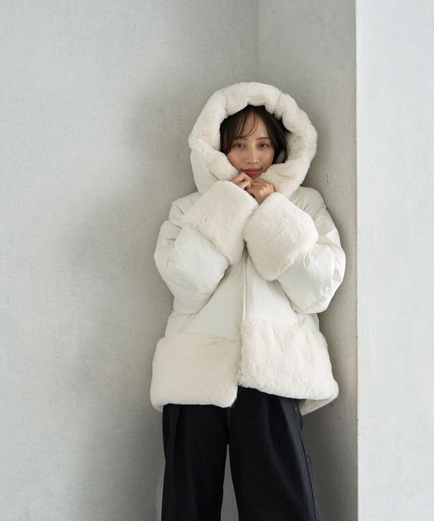 earth music&ecology フードファー中綿ショートコート ホワイト