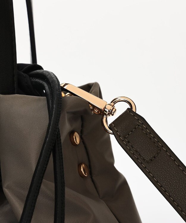 style code 【PADMA/パドマ】ナイロン×レザー　巾着　ショルダーバッグ 2WAY カーキ