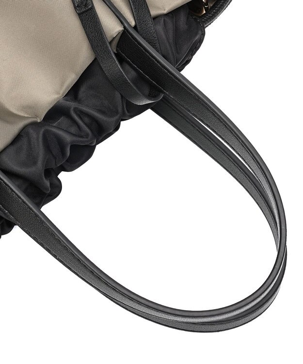 style code 【PADMA/パドマ】ナイロン×レザー　巾着　ショルダーバッグ 2WAY カーキ