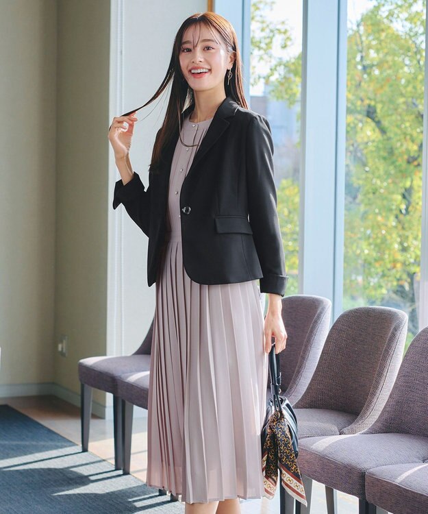 Tiaclasse 【新色追加・洗える】パールボタンプリーツワンピース グレージュ