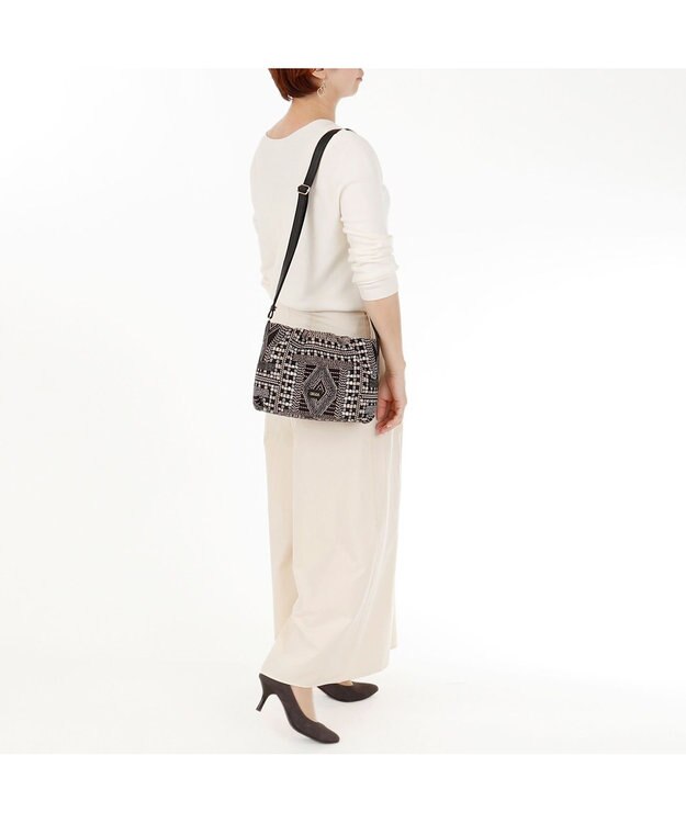 IBIZA ディーア　ショルダーバッグ ライトグレー