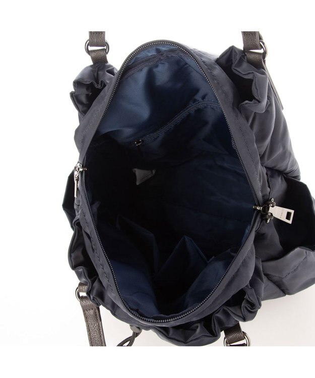 Y'SACCS 【Y’SACCS vous et】ポーチ付き4WAYリュック ネイビー