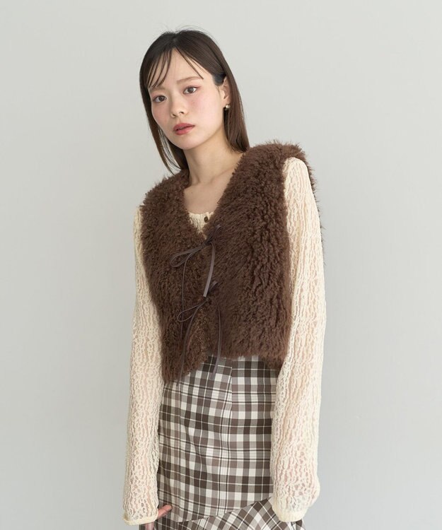 earth music&ecology フェイクファーショートジレ Brown