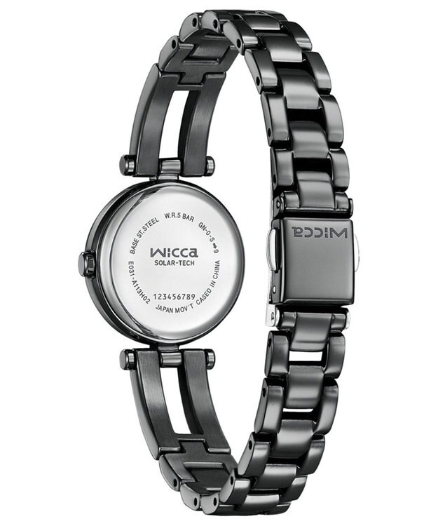 CITIZEN 【トレンドのオールブラック】人気ハーフバングルウオッチに新色登場 ブラック
