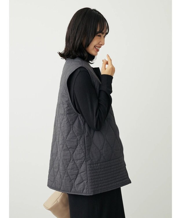 Green Parks ヒョウタンキルトミドル丈ベスト Charcoal Gray