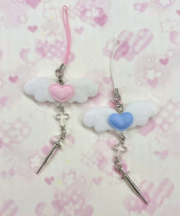 WEGO ハートエンジェルキーホルダー サックス