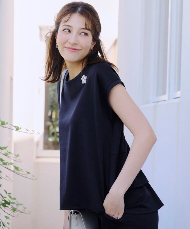 Tiaclasse 【UVカット・吸水速乾】 “きれい見え” バックペプラムトップス ネイビー