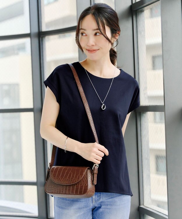 Tiaclasse 【UVカット・吸水速乾】 “きれい見え” バックペプラムトップス ネイビー