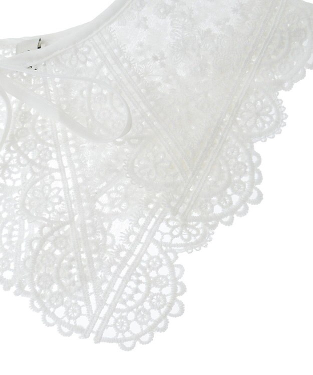 earth music&ecology シアー刺繍レース付け襟 Off White