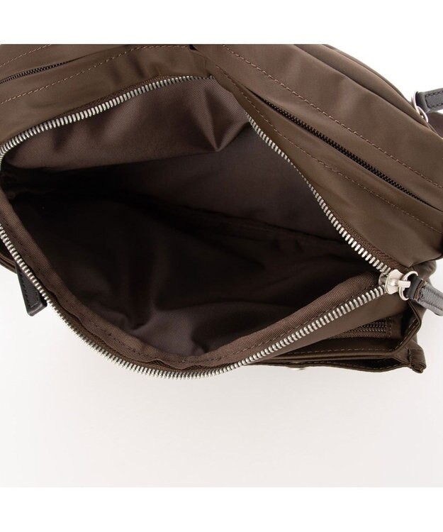 Y'SACCS ダブルホックポケットショルダー チョコ