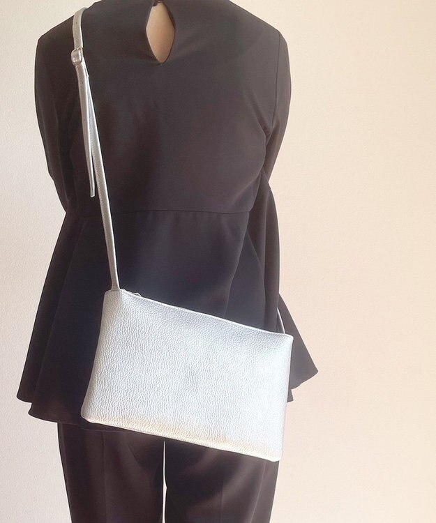 Hekhèr Le Style de Vie 新素材・新色追加【日本製】シュリンクレザー スクエアショルダーバッグ シルバー シルバー