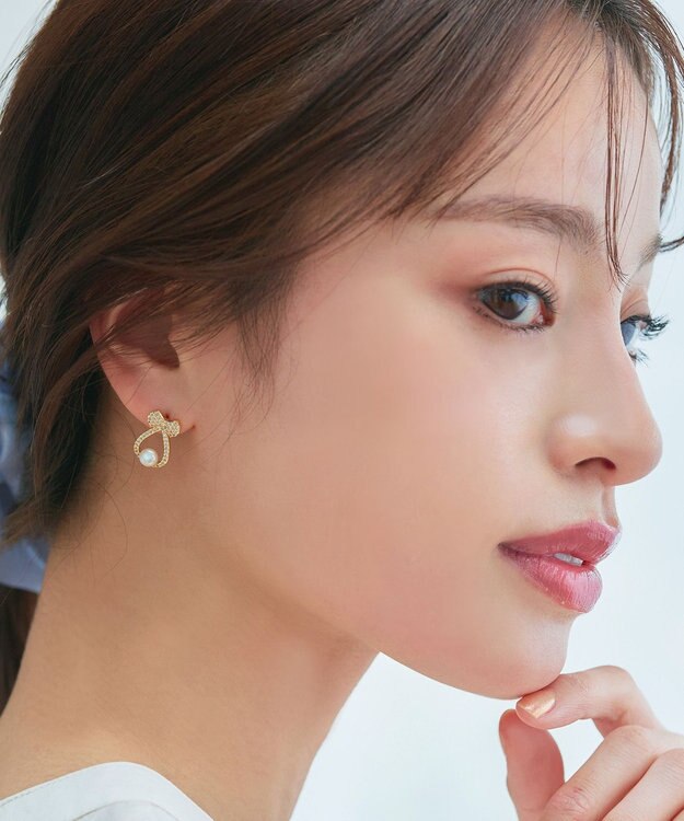 Tiaclasse 【金属アレルギー対応／選べる2タイプ】リボン＋パールピアス ゴールドB