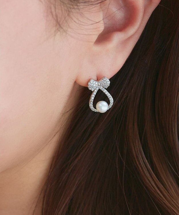 Tiaclasse 【金属アレルギー対応／選べる2タイプ】リボン＋パールピアス シルバーB