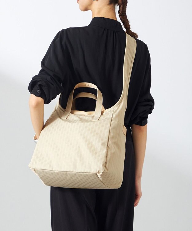 Y'SACCS 小西真奈美×Y'SACCS　Polka Dots ハンドル付きアクティブショルダーバッグ アイボリー