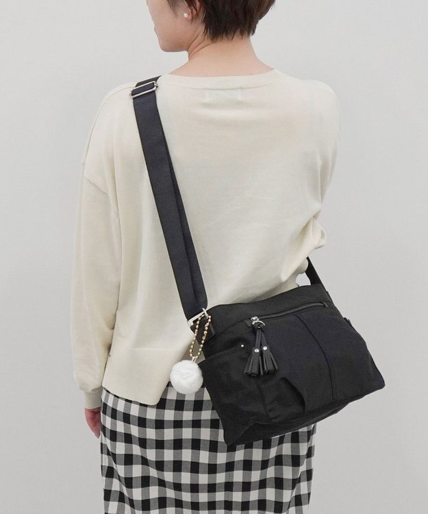 ACE BAGS & LUGGAGE kanana project collection タッセル-e ショルダーバッグ 横 68872 ブラック