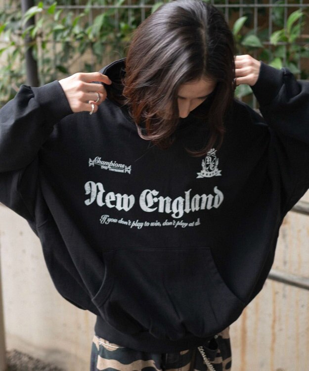 WEGO 【ユニセックス着用ITEM】グラフィックバルーンクロップドプルパーカー ブラック