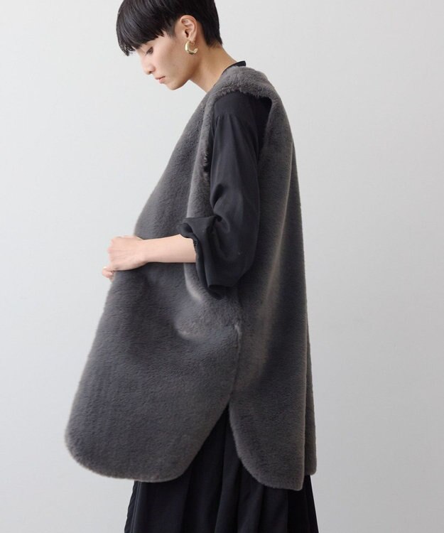 AMERICAN HOLIC 丈違いフェイクファーベスト Charcoal Gray