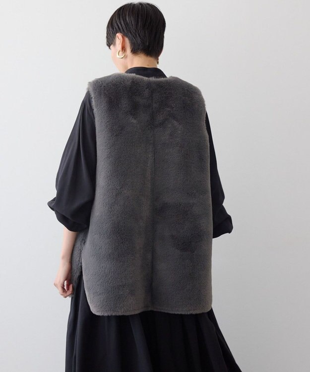 AMERICAN HOLIC 丈違いフェイクファーベスト Charcoal Gray