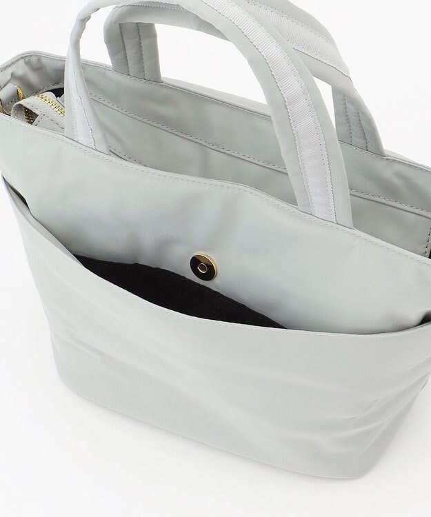 TOCCA 【サスティナブル素材・撥水】CONCURSIO NYLON TOTE トートバッグ ブルー系