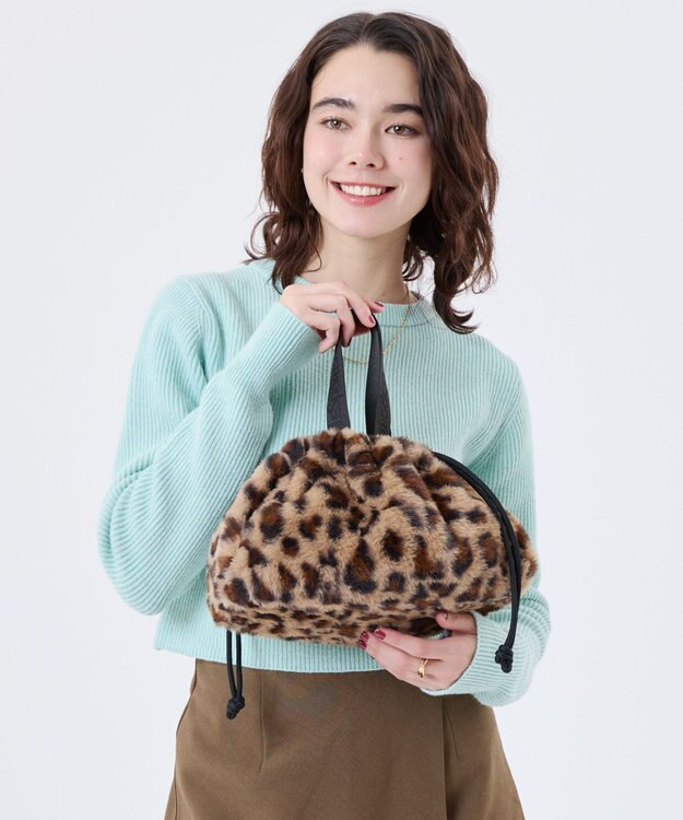 LeSportsac FUR DRAWSTRING TOTE/レオパードフラッフィーファー レオパードフラッフィーファー