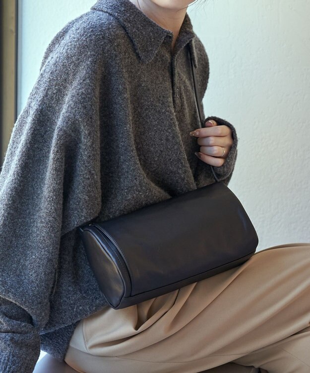 russet ソフトレザーロールショルダーバッグ(CE-1661) Black