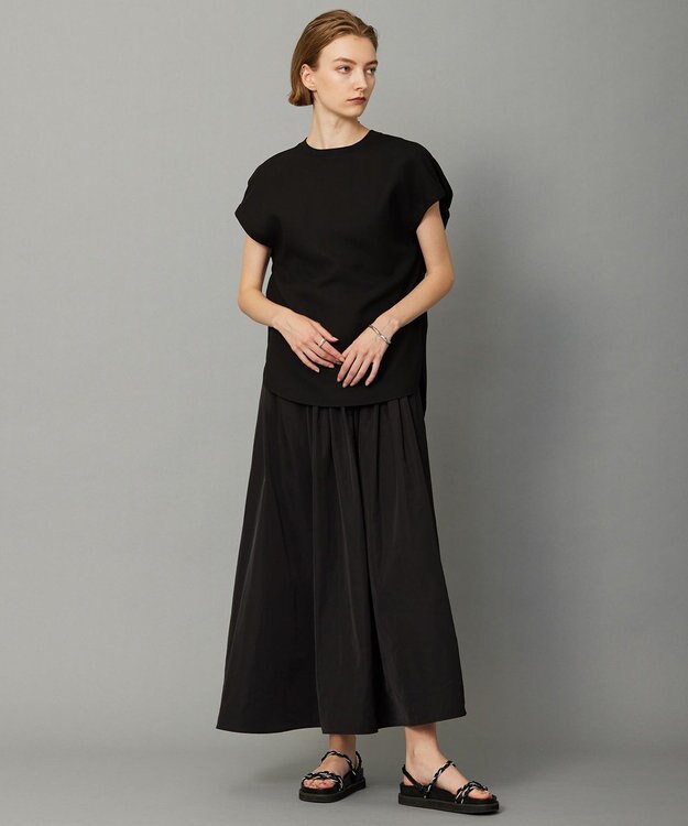 ICB 【洗える】FluidBackSatin ラウンドヘムプルオーバー ブラック系