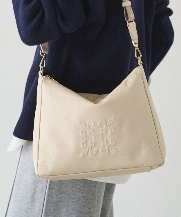 russet エンボスモノグラム2WAYショルダーバッグ(CE-1692) Ivory
