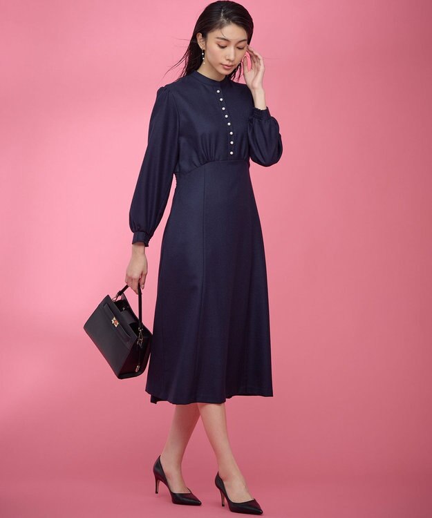 組曲 L 【WEB限定・KUMIKYOKU NAVY】ウールジョーゼット バンドカラーワンピース ネイビー系
