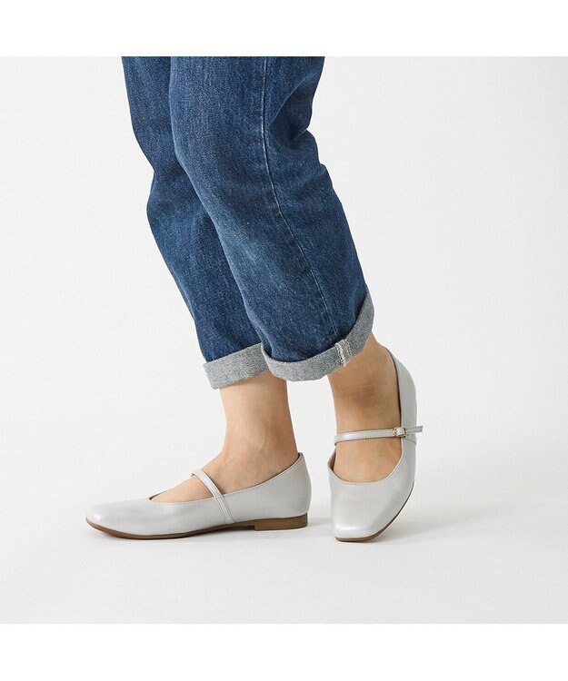 ing <ing>【サスティナブル】スクエアトゥメリージェーンパンプス シルバー