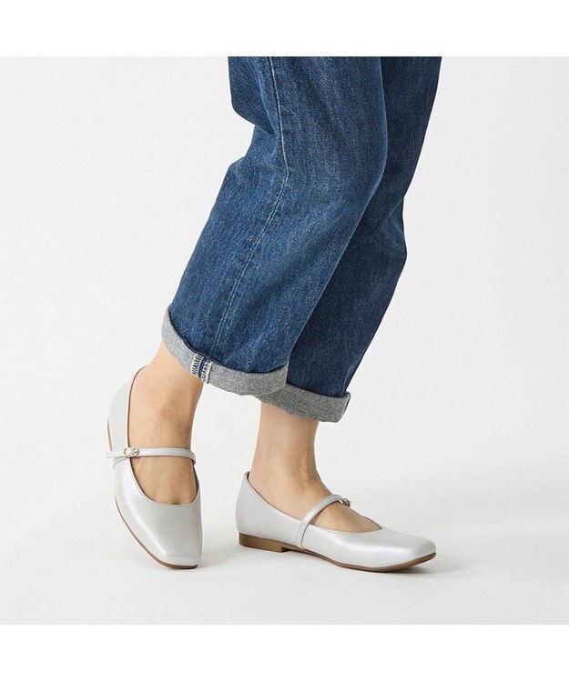 ing <ing>【サスティナブル】スクエアトゥメリージェーンパンプス シルバー