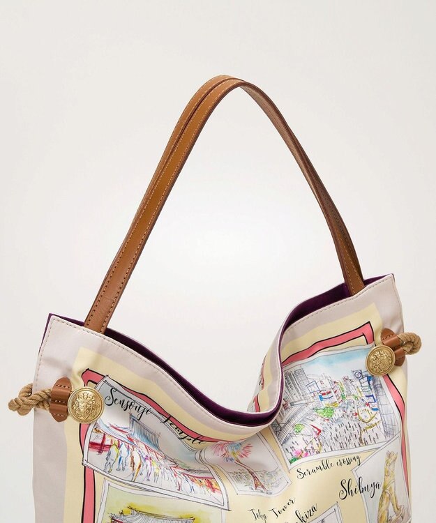 TOPKAPI 【TREASURE TOPKAPI】マイルドサテン スカーフ柄 トートバッグ スーベニアプリント ライトベージュ