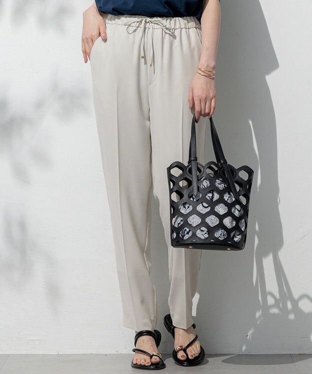 23区 L 【Oggi・CLASSY.掲載】ストレッチジョーゼット テーパード パンツ ベージュ系