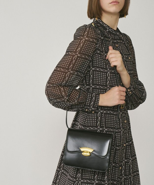 GRACE CONTINENTAL TOV COURANTE BAG ブラック