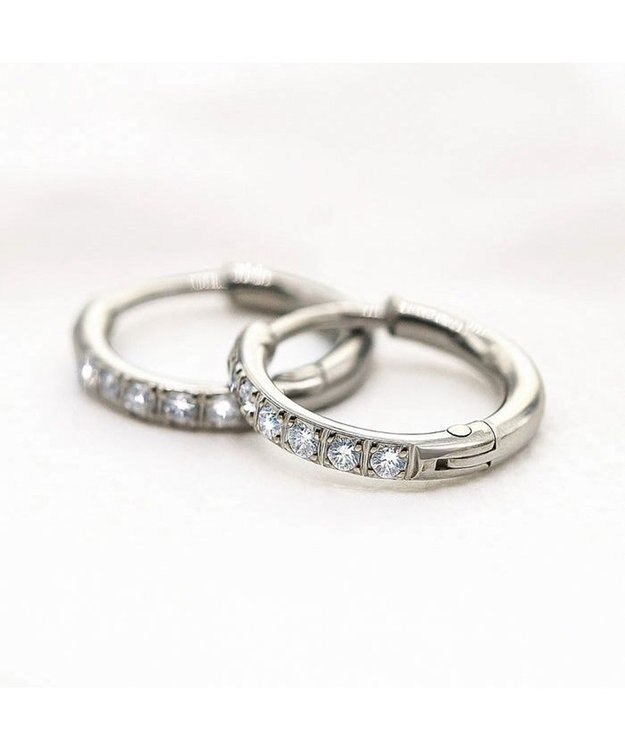 blancotokyo 【金属アレルギー対応】ジルコニアフープピアス CLARA シルバー