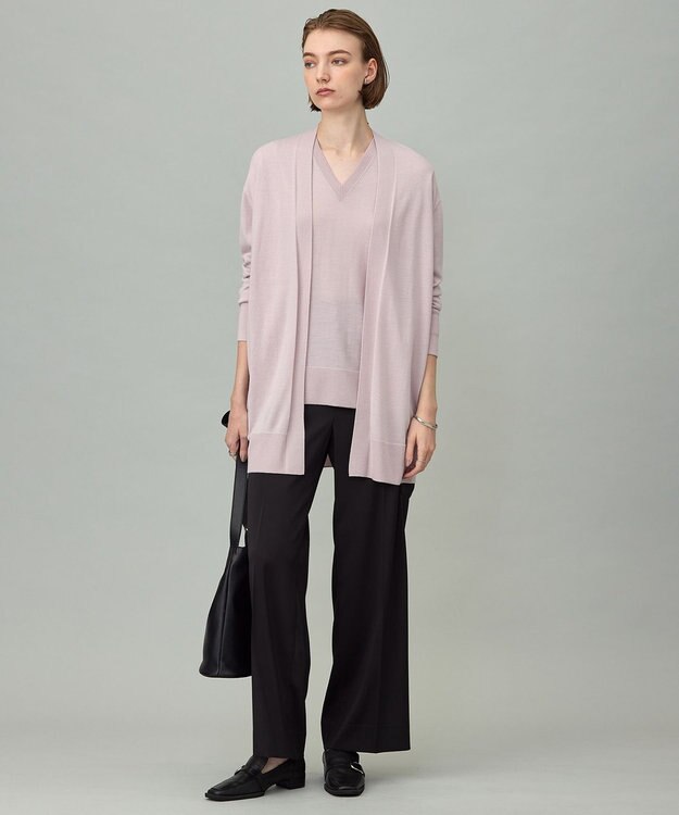 ICB L 【洗える】コンパクトファインウール Vネックニット シェルピンク系