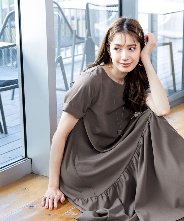 Tiaclasse 【洗える】ギャザーヘムフレアワンピース モカ