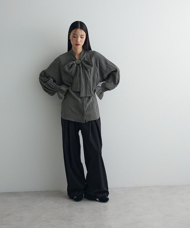 Green Parks ボウタイリボンブラウス Charcoal Gray