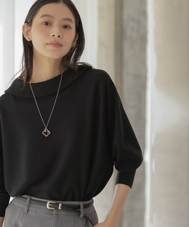 組曲 【加藤ローサさん着用・新色追加・前後着用可】スムースストレッチロールネック ニット ブラック系