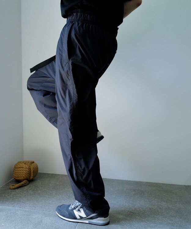 UNFILO MENS LIGHT MOVE ワイドパンツ チャコール