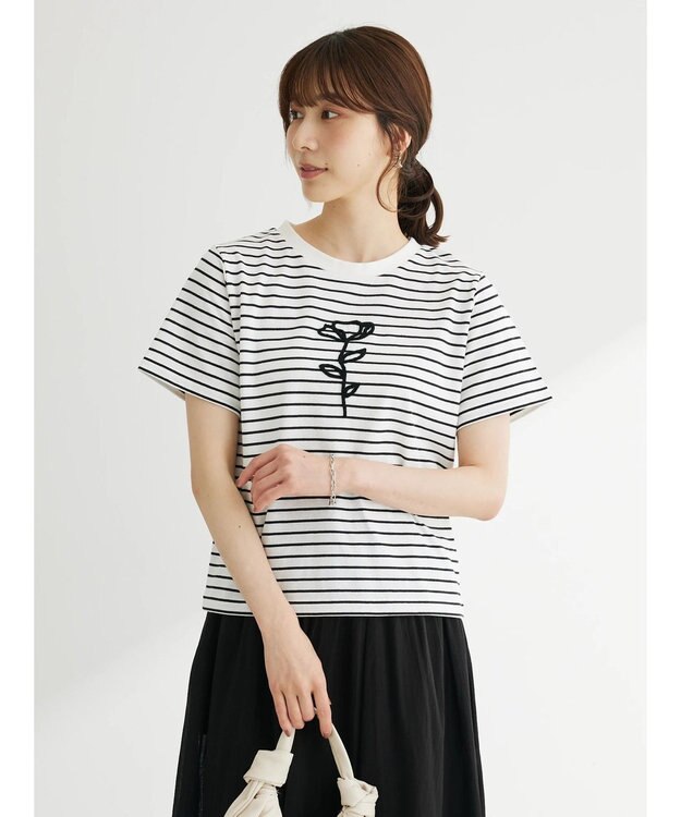 Green Parks ・ＲＡＹ　ＣＡＳＳＩＮ　フラワーサガラ刺繍Ｔシャツ Border