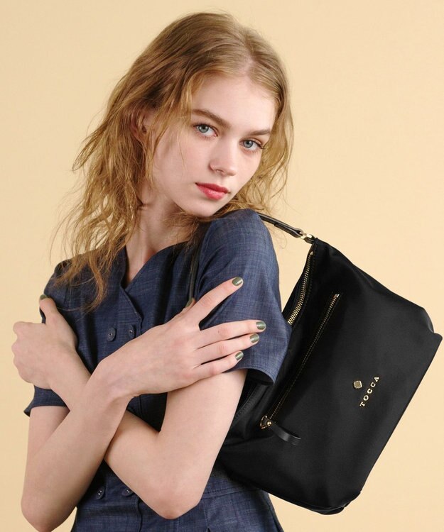 TOCCA T-LUX NYLONBAG バッグ ブラック系