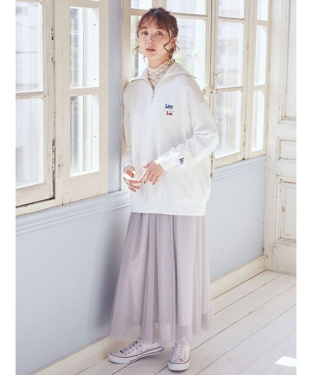 earth music&ecology Ｌｅｅ×ｅ．ｍ．ａ．ｅ．　ハーフジップ刺繍スウェット Off White